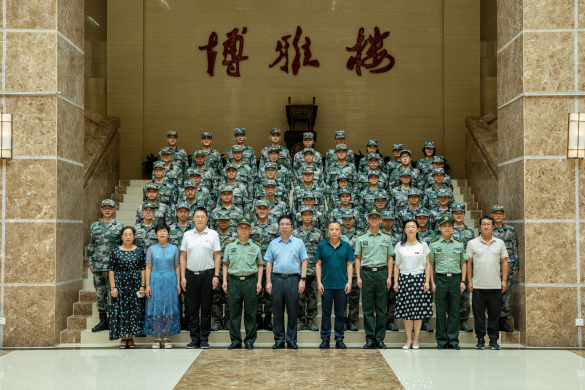 慶百年華誕謀軍地合作奏強軍戰歌——陸軍工程大學通信士官學校